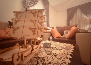 استديو هادئ بسرير ماستر 