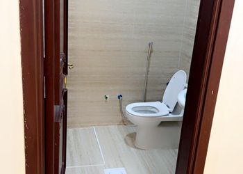 استديو بسرير ماستر وجلسة 