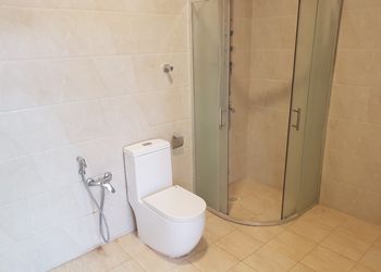 شاليه بمسطح اخضر