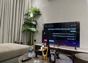 استديو بتصميم مودرن ودخول ذاتي 