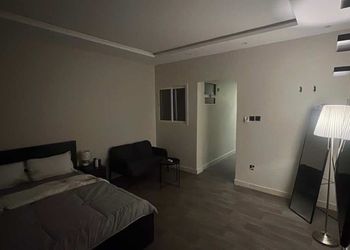 استديو بسرير ماستر