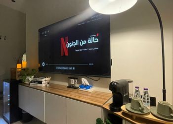 استديو هادئ بدخول ذاتي 