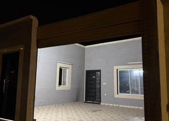 شاليه بمجلس أنيق وغرفة نوم 
