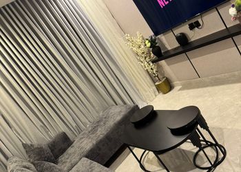 شقة بصالة مريحة ودخول ذاتي 