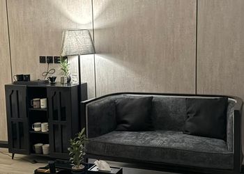 استديو بسرير ماستر وجلسة جانبية 