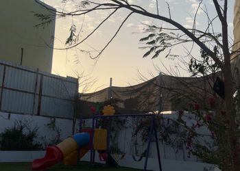 شاليه بصالة جلوس وغرفتين نوم