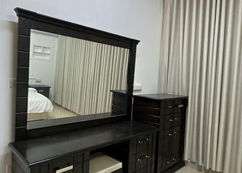 شقة بغرفة معيشة وغرفتين نوم 