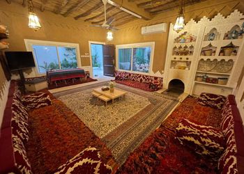 استراحة بمسطح اخضر وجلسة