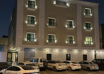 استديو بسرير ماستر وجلسة جانبية 