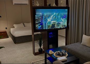 استديو بسرير ماستر وجلسة جانبية
