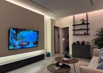 شقة بدخول ذاتي وتصميم أنيق 