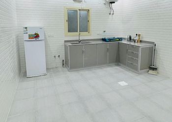 شقة بثلاث غرف نوم 