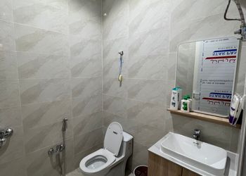 شقة بدخول ذاتي وصالة مريحة