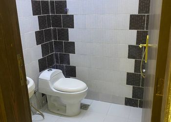 استديو بأثاث مريح وبسيط 