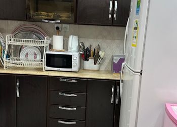 شقة بثلاث غرف نوم وصالة