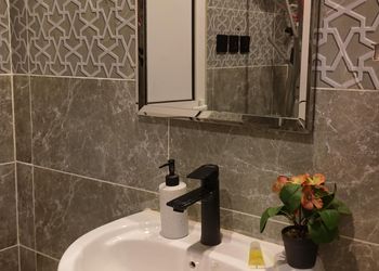 استديو بسرير ماستر وجلسة جانبية 