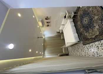 شاليه بمسطح اخضر و مسبح