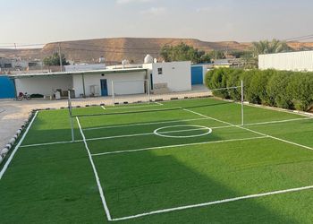 استراحة بجلسات واسعة