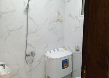 استديو بسرير ماستر وجلسة 