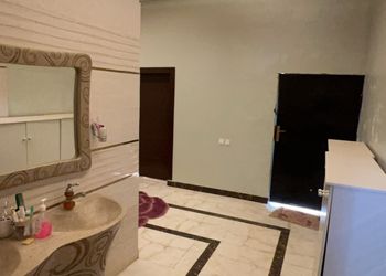 شاليه بجلسة خارجية ومسبح