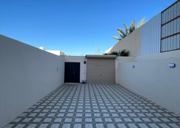 شقة بغرفة نوم وصالة