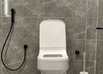 استديو بأثاث مريح وبسيط