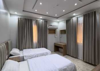 شقة بثلاث غرف نوم ودخول ذاتي 