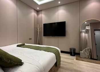 استديو بسرير ماستر وجلسة جانبية