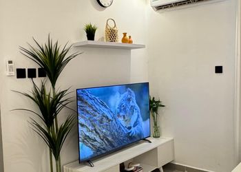 استديو هادئ بسرير ماستر
