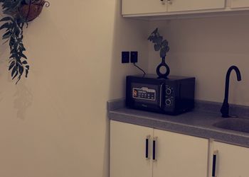 استديو بتصميم أنيق ودخول ذاتي