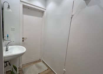استديو هادئ بسرير ماستر 