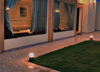 شاليه بمسبح خارجي وألعاب مائية
