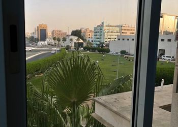 استديو بسرير ماستر وأثاث مريح 
