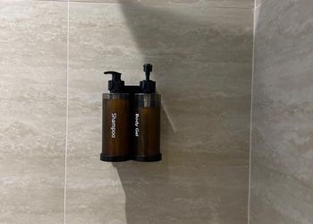 شقة بغرفة معيشة وغرفة نوم 