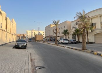 شقة بغرفه نوم ودخول ذاتي