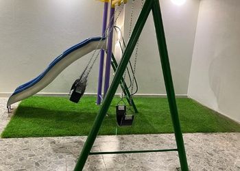 استراحة بمجالس وفناء خارجي 