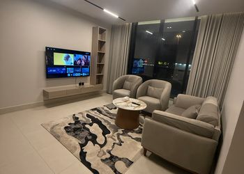 شقة بغرفة معيشة وغرفة نوم 
