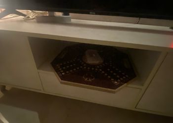 شقة هادئه بصالة وغرفتين نوم 