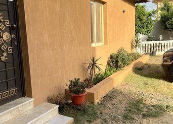 ديوانية ببيت شعر وفناء خارجي 