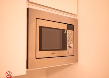 شقة انيقة بصالة وغرفة نوم 