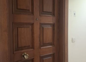 شقة بصالة مريحة وغرفة نوم 