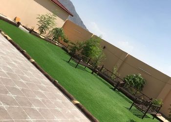 استراحة بمسبح داخلي وألعاب أطفال