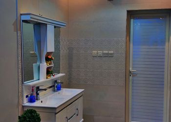 شاليه بمسطح اخضر  ومسبح خارجي
