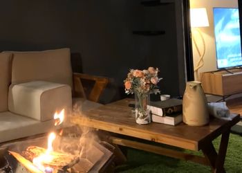 استديو انيق بسرير ماستر مع بلكونة
