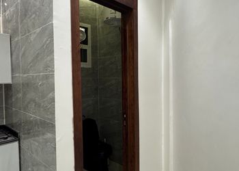  استديو حديث بأثاث بسيط