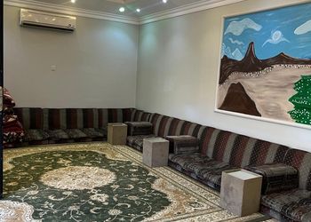 استراحة بجلسة خارجية ومسبح