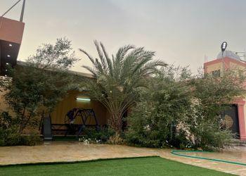 استراحة ببيت شعر ملكي