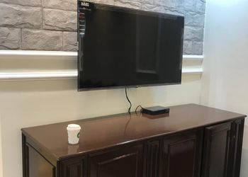 شقة بغرفتين نوم وصالة مريحة 