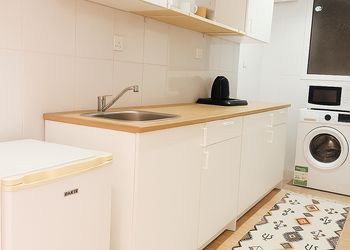 شقة بغرفتين نوم وتصميم أنيق 