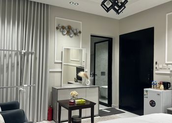 استوديو بدخول ذاتي 